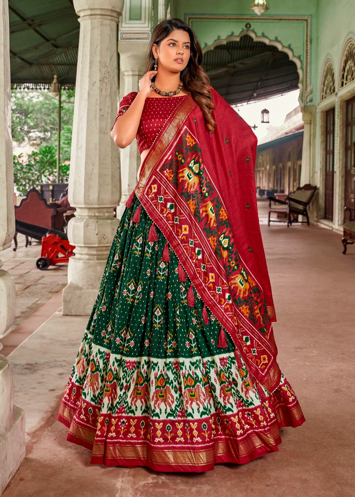 Exquisite Floral Fantasy: TusserSilk Lehenga Choli with Intricate Print and Dupatta π©·π
